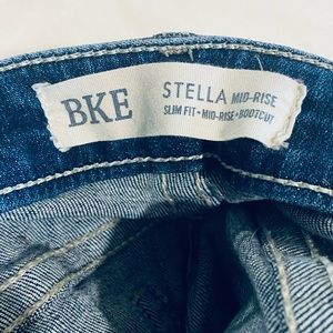 BKE Stella mis rise slim fit straight… size 31/12